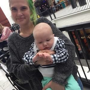 Meet your Posher, Brooke